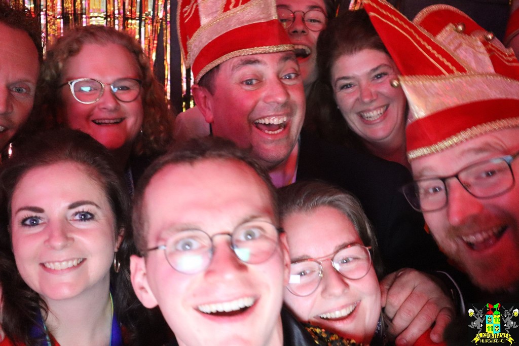 ../Images/Jeugd Opwarmbal Photobooth 302.jpg